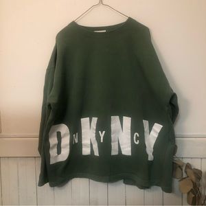 DKNYC CREW NECK SWEATSHIRT